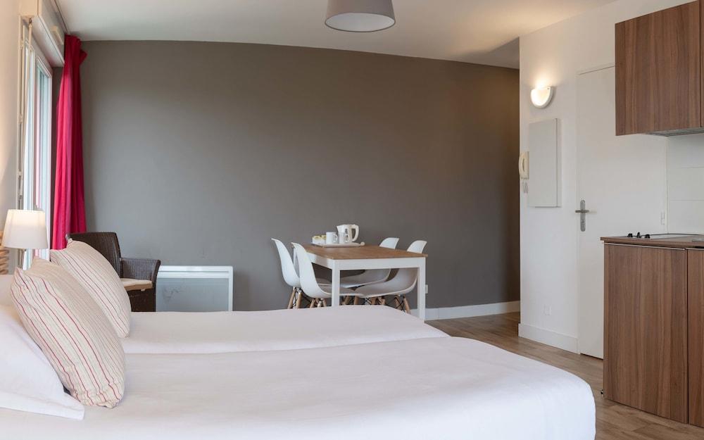 Victoria Garden Aparthotel Pau